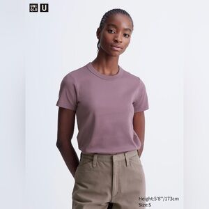 Uniqlo U Crew Neck T-Shirt in 74 Purple
